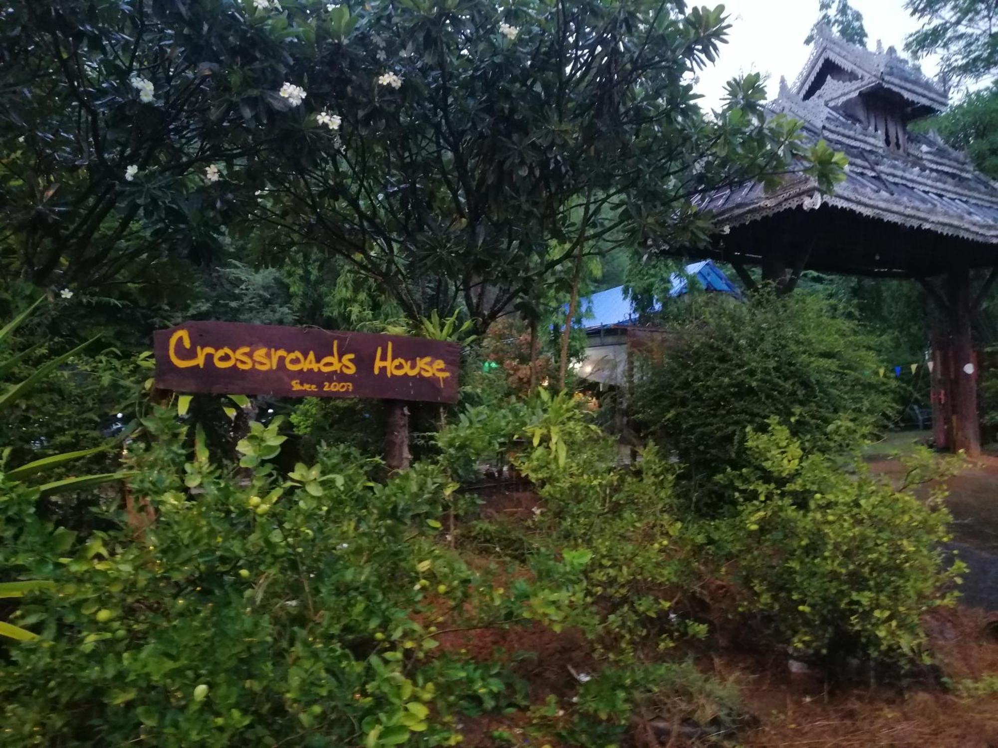 Crossroads House Hotell Mae Hong Son Eksteriør bilde